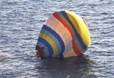 Воздушный шар с китайцем на борту, летевший на острова Сенкаку, потерпел крушение