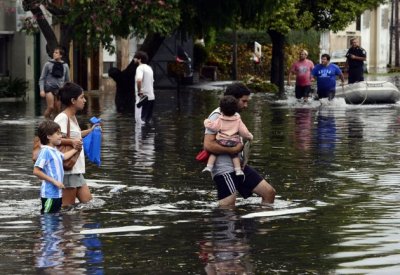 В Аргентине началась эвакуация из-за сильного шторма