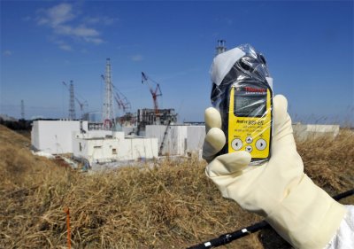 Бывший работник подает в суд на оператора атомной станции "Фукусима"