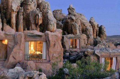 В Южной Африке открылся роскошный отель, вырубленный в скале