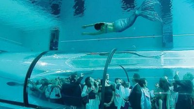 В итальянском отеле открылся самый глубокий в мире бассейн