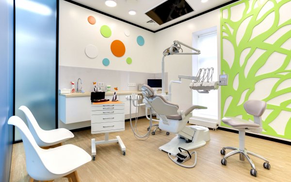 Клиника CrocoDent вошла в пятерку лучших стоматологий России за 2019 год