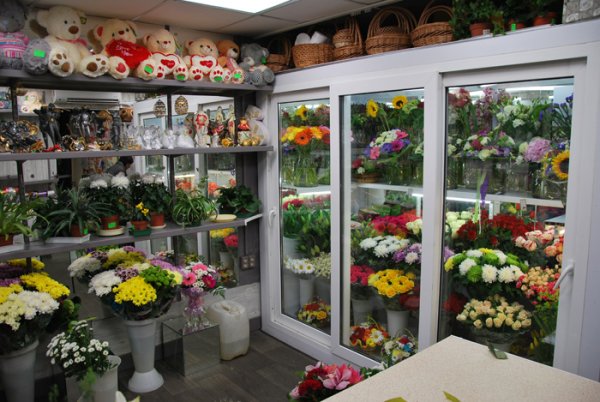 ТОП 10 лучших интернет-магазинов по доставке цветов в Москве